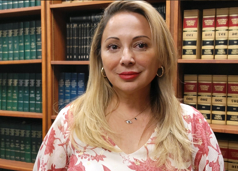 spanish-lawyer-3 spanish language paralegal